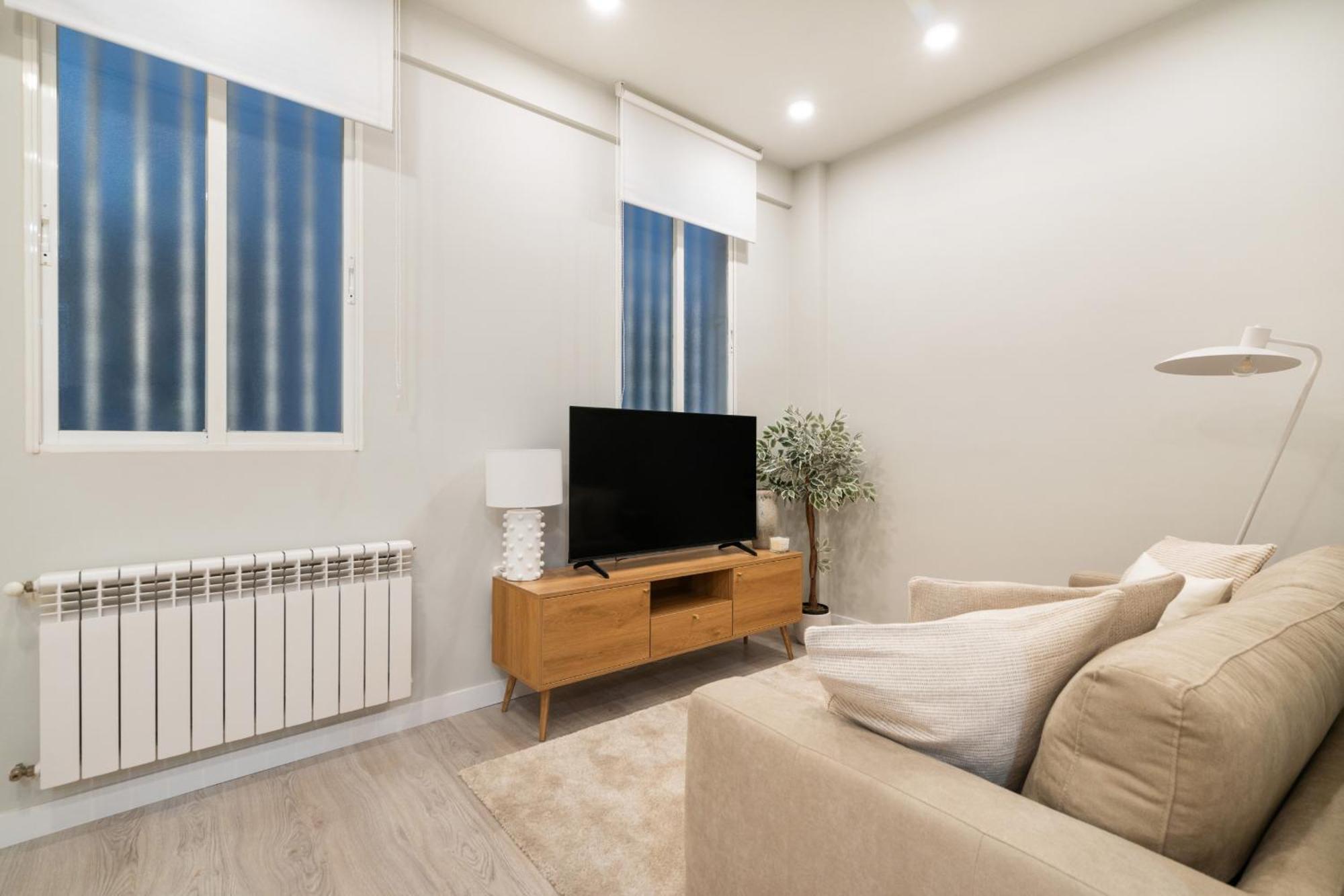 Apartamento Reformado En Metro Ibiza Alquiler Temporal Madrid Ngoại thất bức ảnh