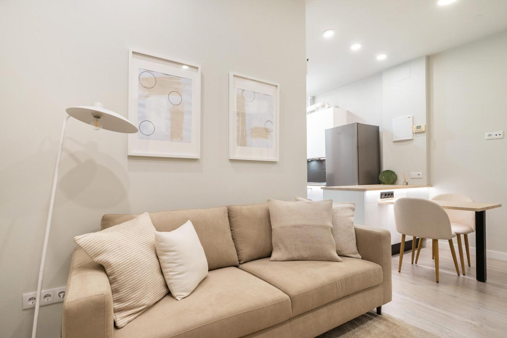 Apartamento Reformado En Metro Ibiza Alquiler Temporal Madrid Ngoại thất bức ảnh