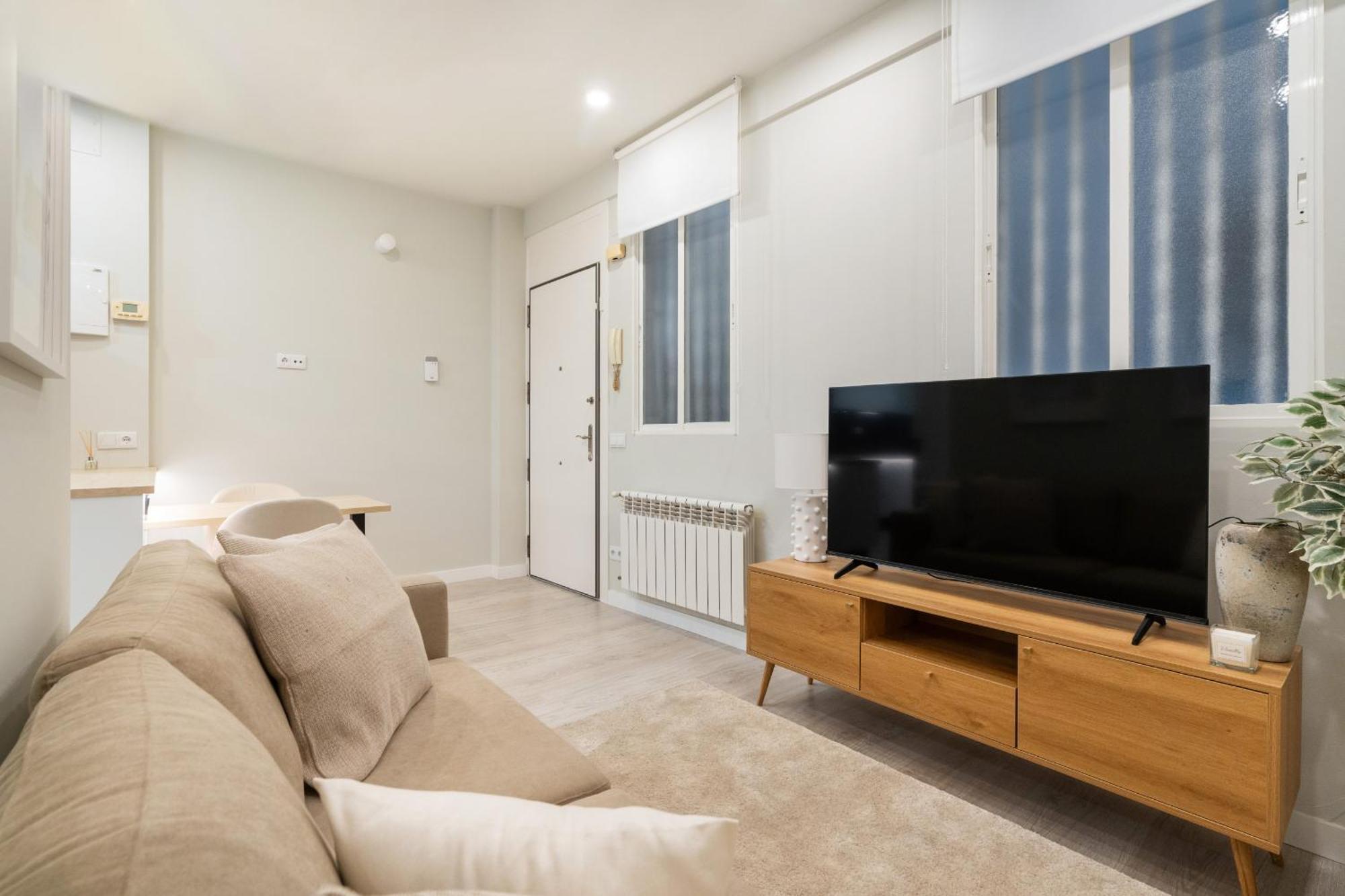 Apartamento Reformado En Metro Ibiza Alquiler Temporal Madrid Ngoại thất bức ảnh
