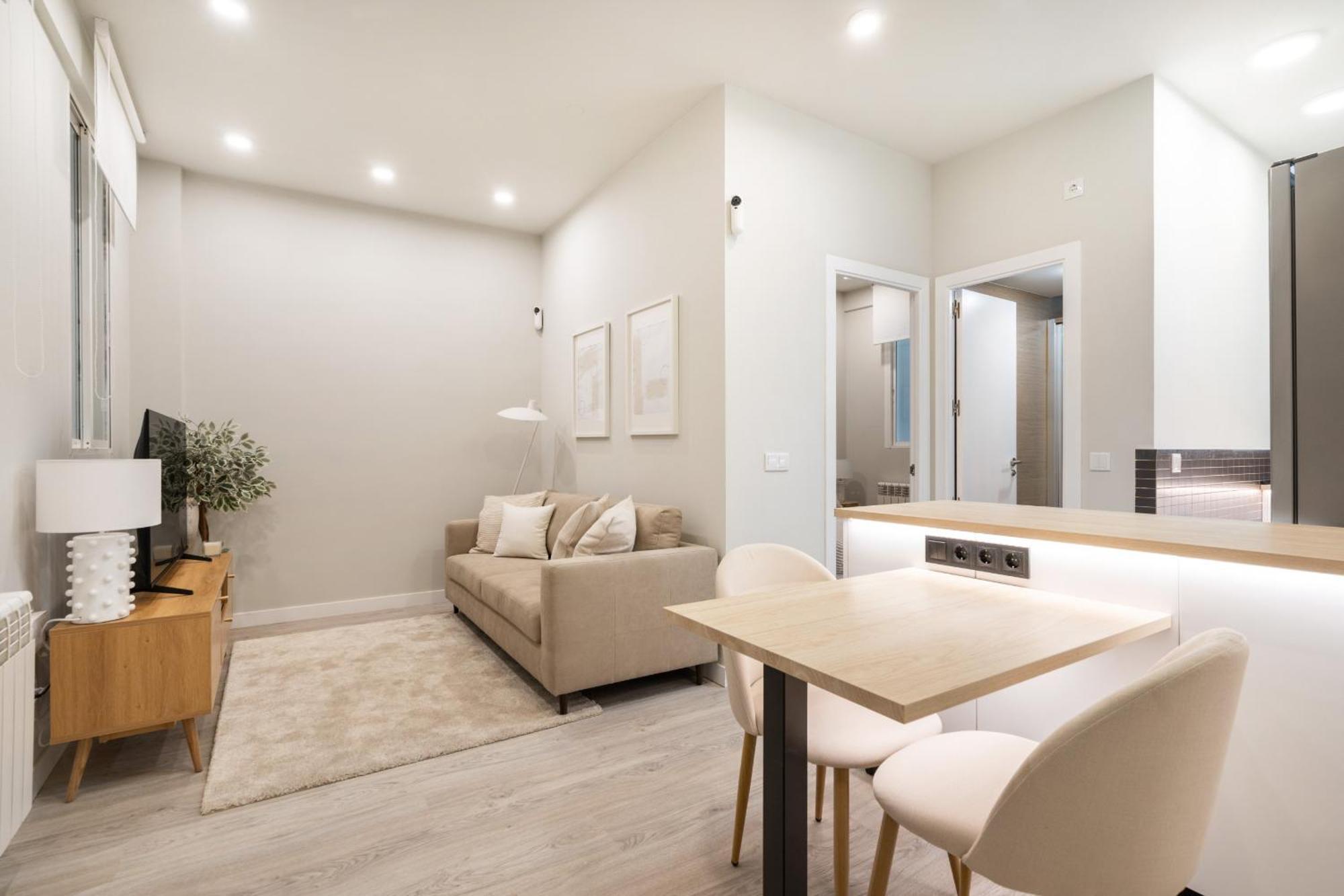 Apartamento Reformado En Metro Ibiza Alquiler Temporal Madrid Ngoại thất bức ảnh