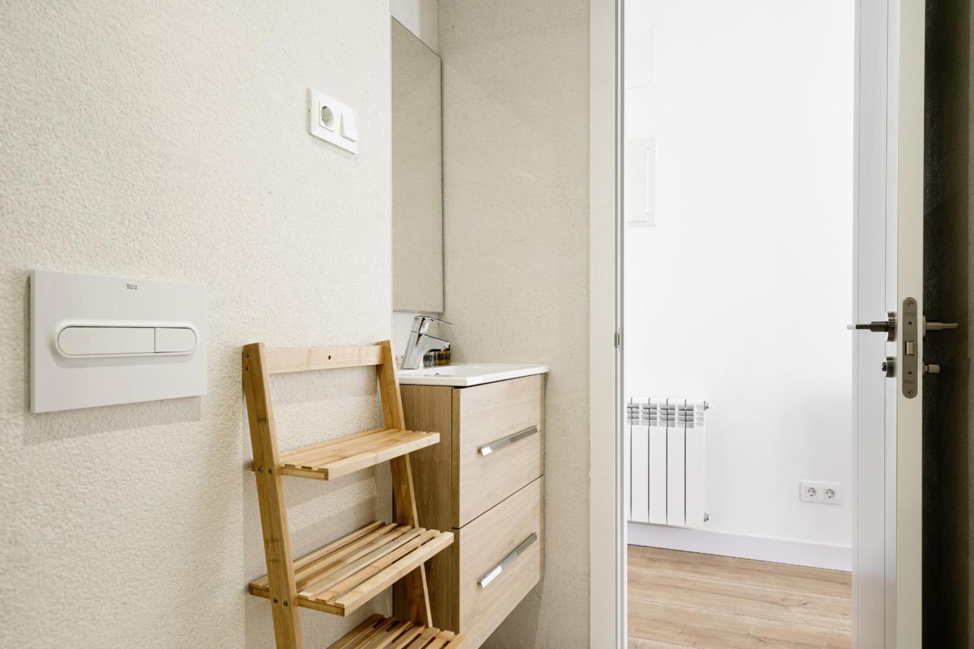 Apartamento Reformado En Metro Ibiza Alquiler Temporal Madrid Ngoại thất bức ảnh