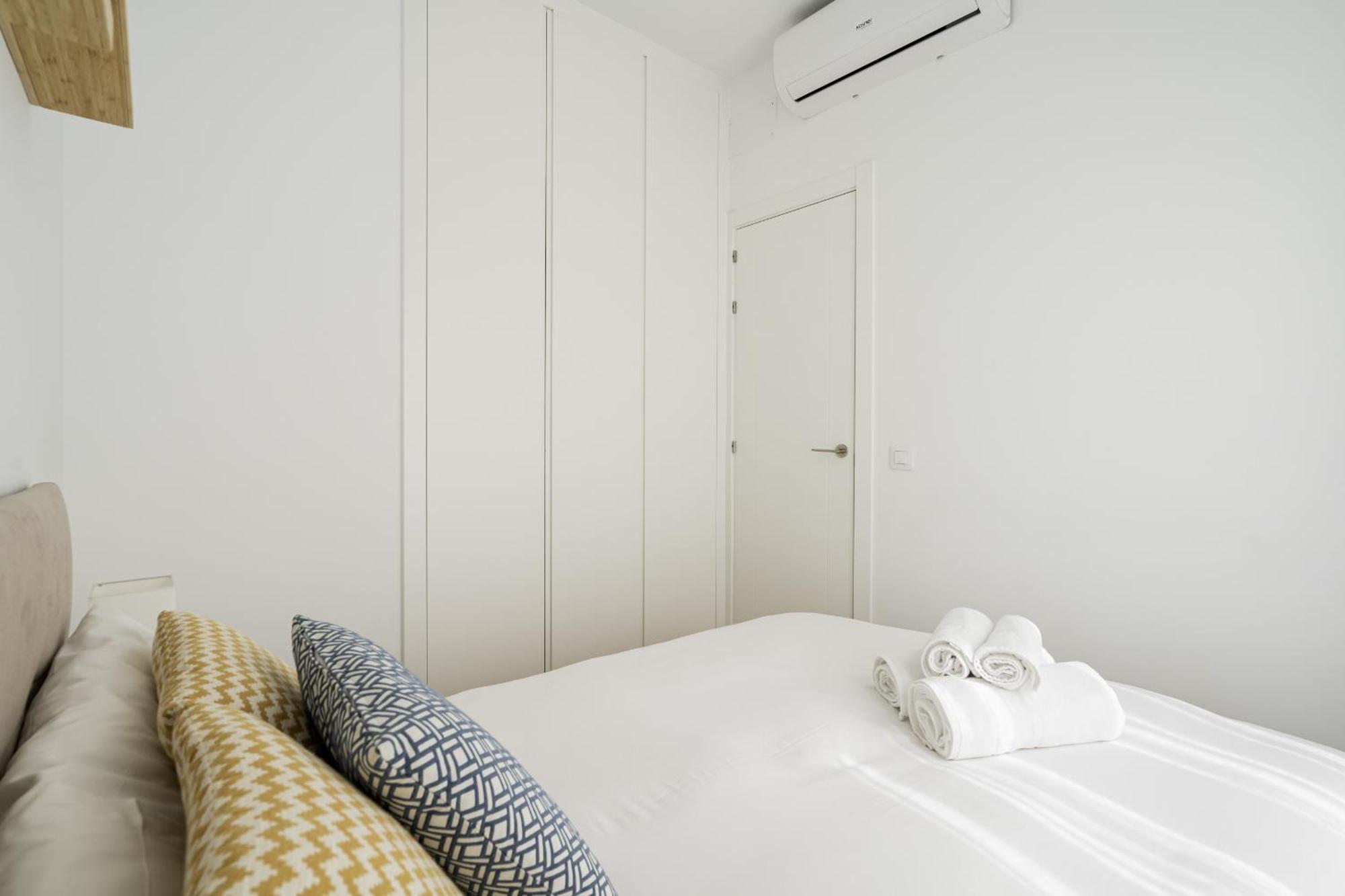 Apartamento Reformado En Metro Ibiza Alquiler Temporal Madrid Ngoại thất bức ảnh